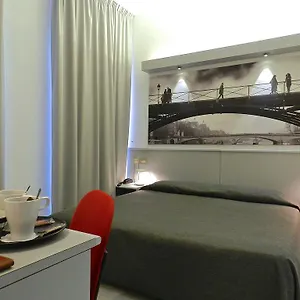 Italia Hotel