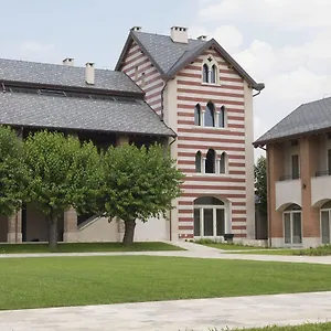 Cascina La Salette Aparthotel