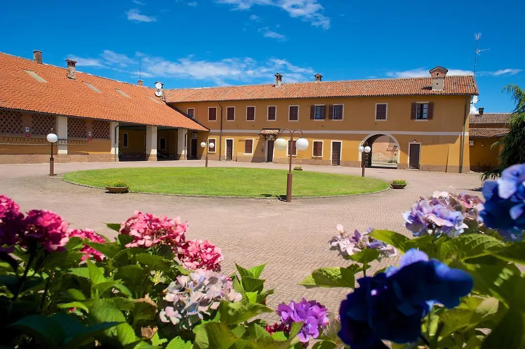 Borgo Zelata Aparthotel Bereguardo